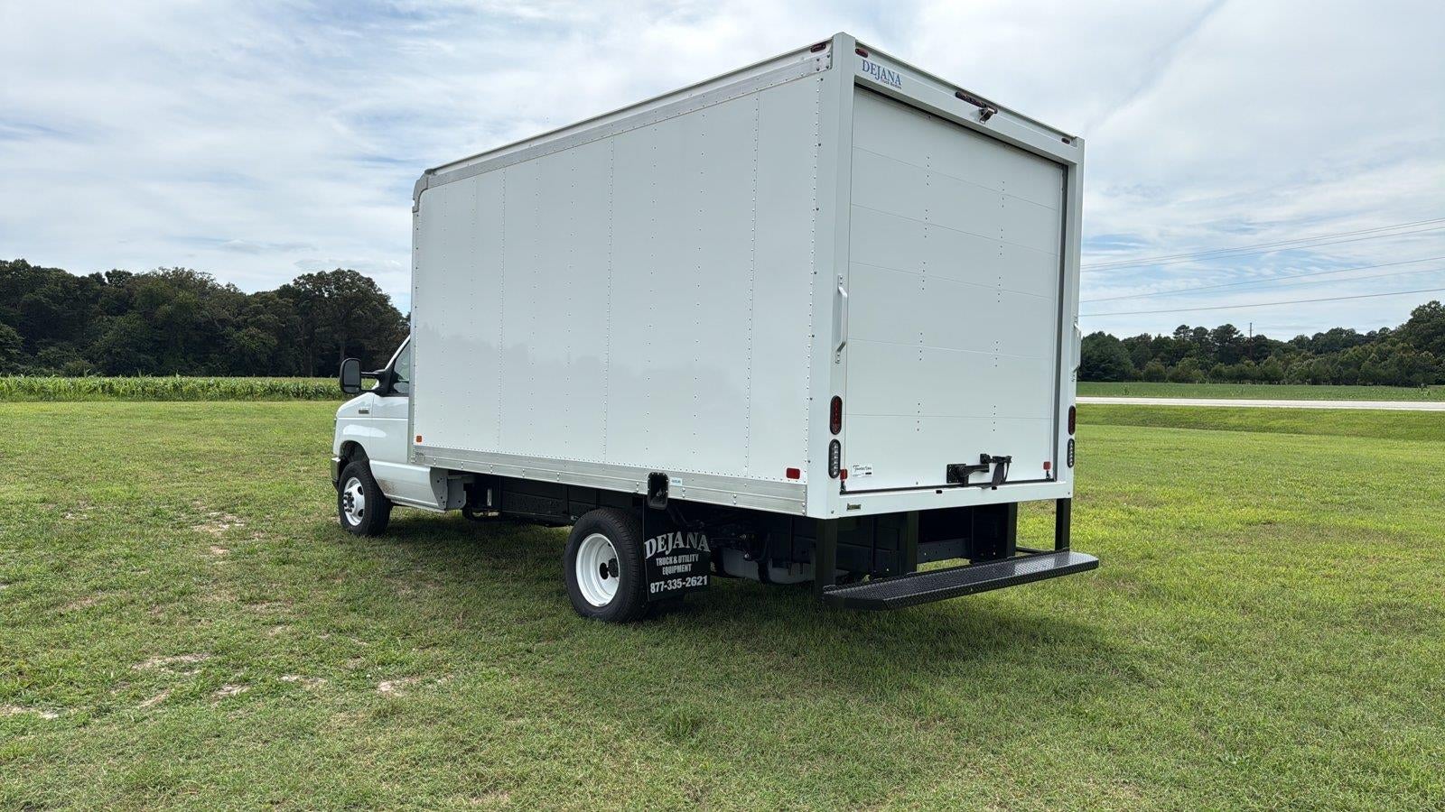 2027 Ford E-Series Cutaway 14' DURACUBE ALUMINUM BODY, ROLL UP DOOR