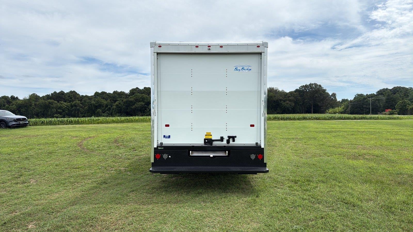 2027 Ford E-Series Cutaway Base