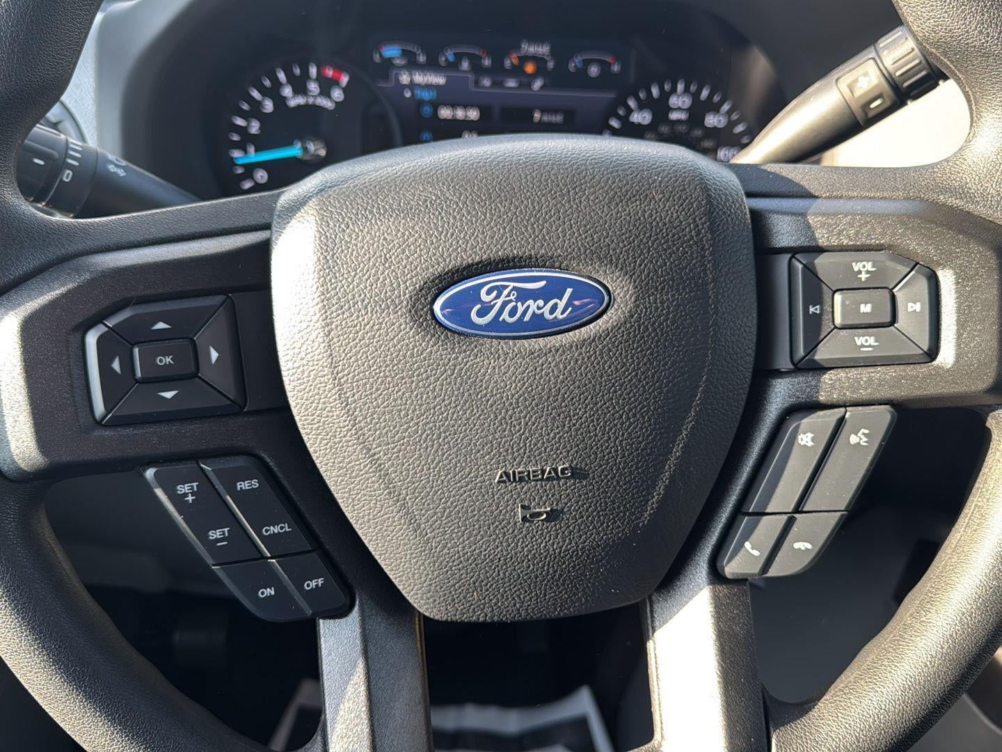 2026 Ford E-Series Cutaway Base