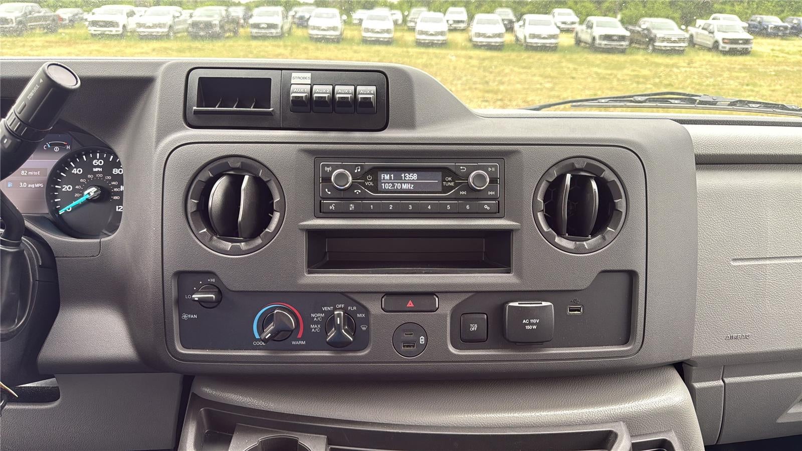 2026 Ford E-Series Cutaway 10' KNAPHEIDE KUV BODY BACK UP CAMERA CLASS V RECEIVER HITCH 3 BOW LADDER RACK
