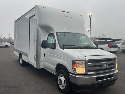 2026 Ford E-Series Cutaway 17' DEJANA STEP-IN-CUBE