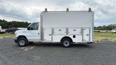 2027 Ford E-Series Cutaway E-350 SRW