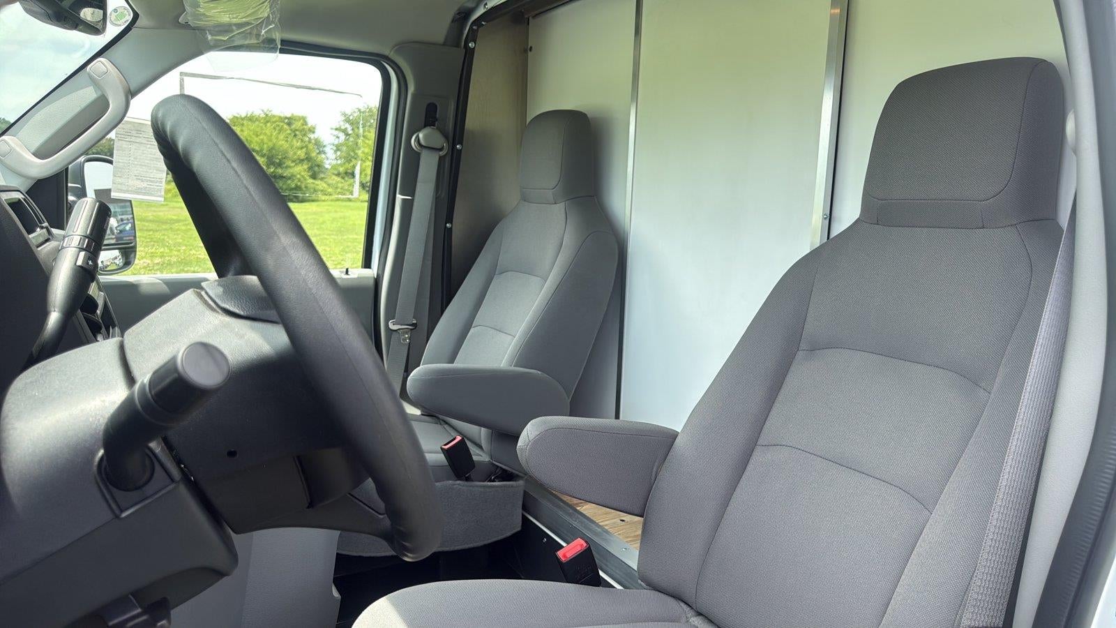 2027 Ford E-Series Cutaway 14' DURACUBE ALUMINUM BODY, ROLL UP DOOR