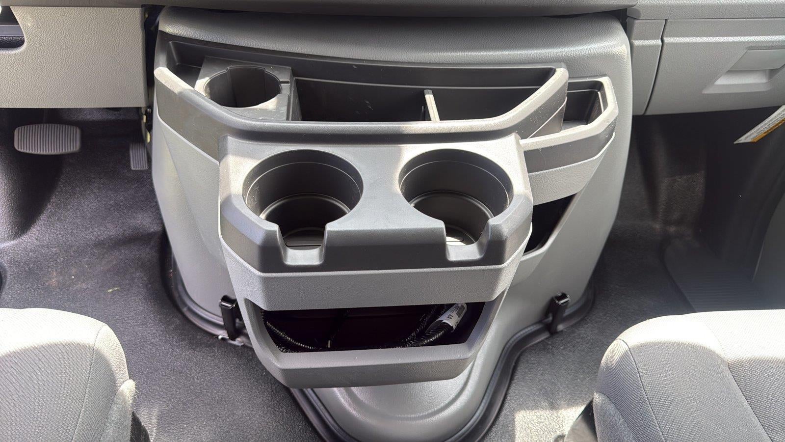 2027 Ford E-Series Cutaway 14' DURACUBE ALUMINUM BODY, ROLL UP DOOR