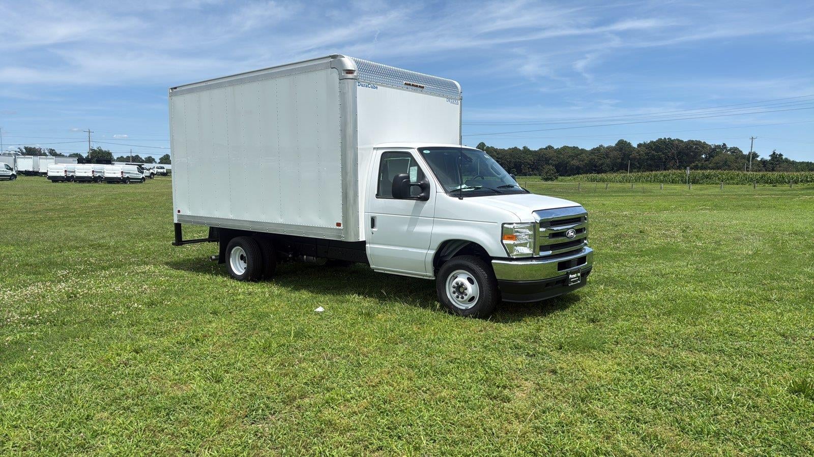 2027 Ford E-Series Cutaway 14' DURACUBE ALUMINUM BODY, ROLL UP DOOR