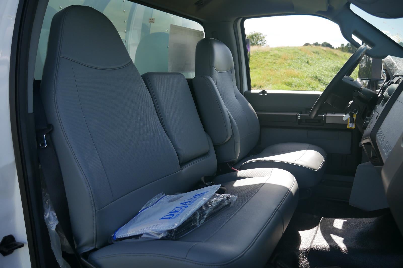 2025 Ford F-750 Straight Frame 24' DEJANA DURABOX PRO ALUMINUM BODY, THIEMAN MEDIUM DUTY RAILGATE , 2,000 LB CAPACITY, E TRACK ON EACH WALL, FORK LIFT PACKAGE