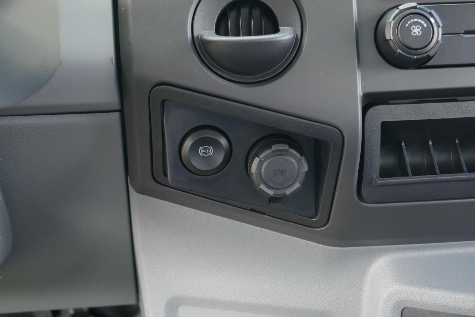 2025 Ford F-750 Straight Frame 24' DEJANA DURABOX PRO ALUMINUM BODY, THIEMAN MEDIUM DUTY RAILGATE , 2,000 LB CAPACITY, E TRACK ON EACH WALL, FORK LIFT PACKAGE