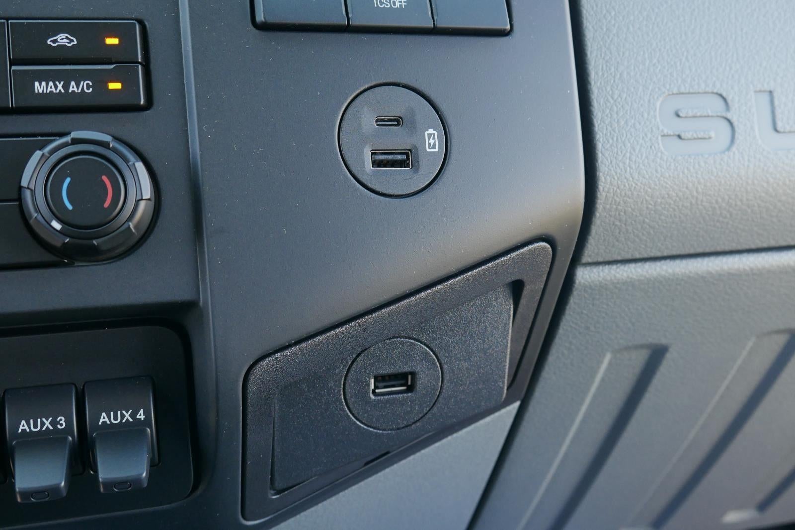 2025 Ford F-750 Straight Frame 26' DEJANA DURABOX PRO ALUMINUM BODY, ROLL UP DOOR, THIEMAN 2,500 LB STOW AWAY LIFTGATE