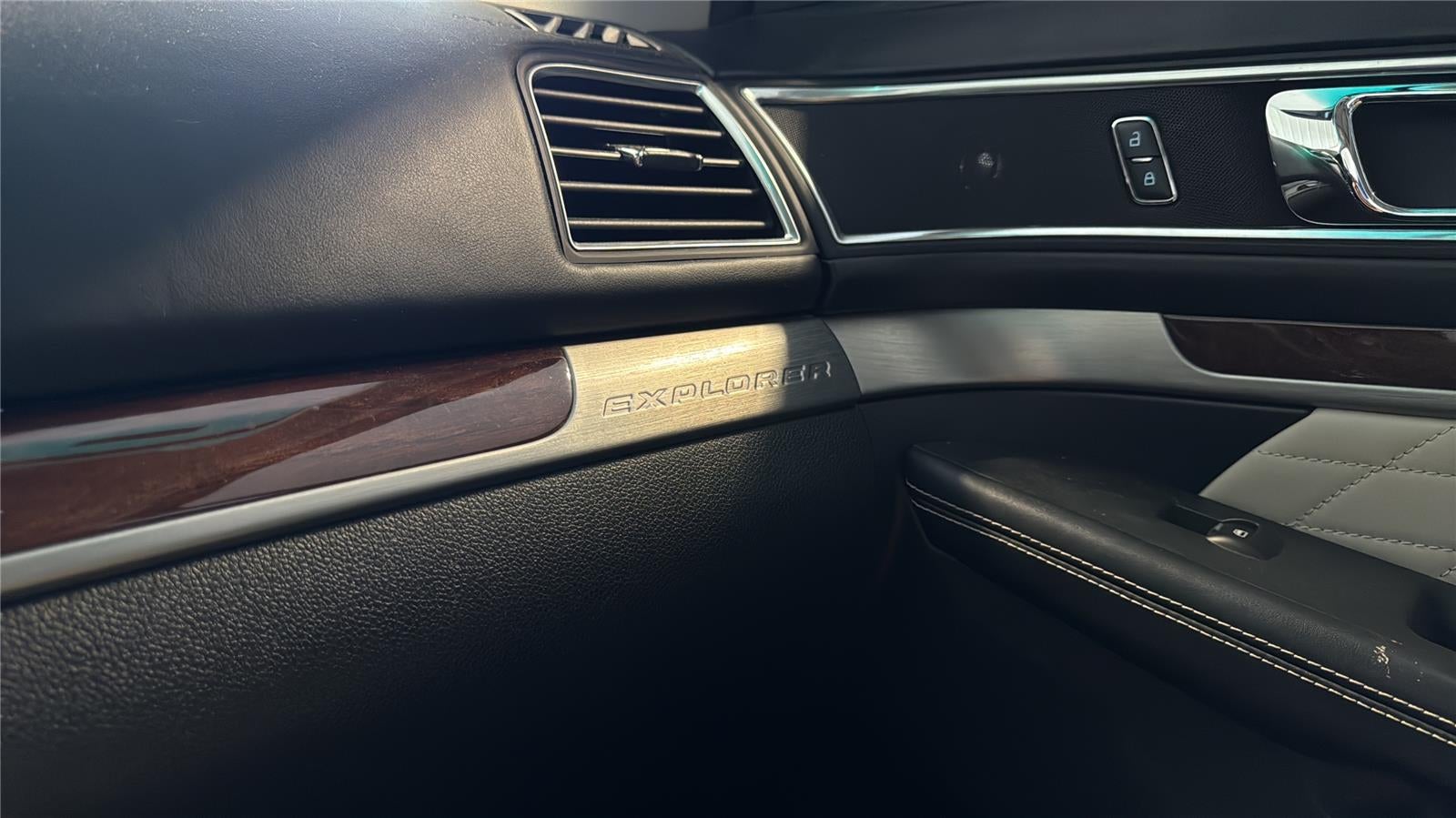 2016 Ford Explorer Platinum