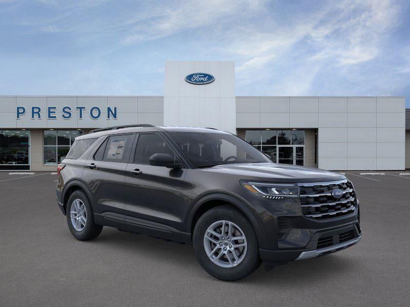 2026 Ford Explorer XLT