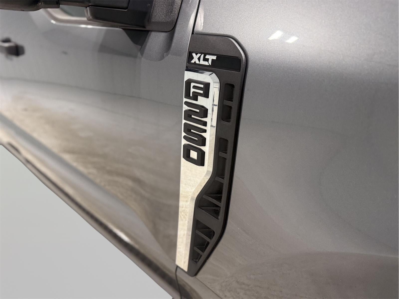 2024 Ford Super Duty F-250 XLT