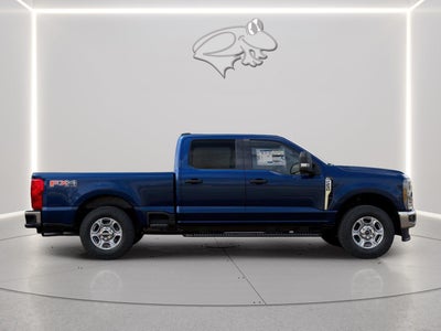2027 Ford Super Duty F-250 XLT
