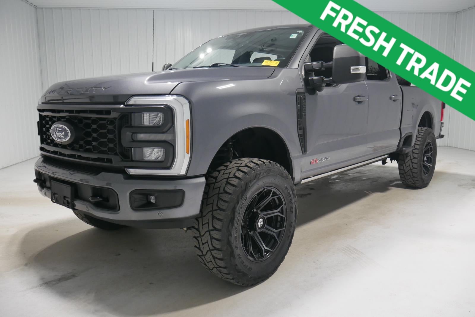 2023 Ford Super Duty F-250 SRW Lariat
