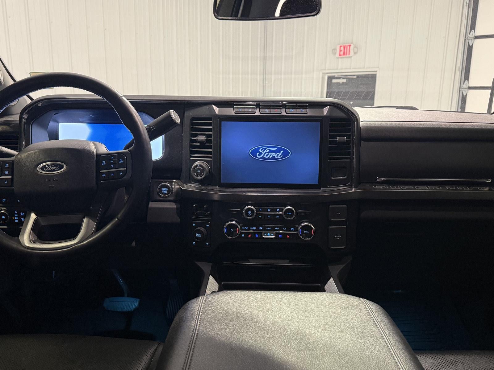 2024 Ford Super Duty F-350 SRW Lariat