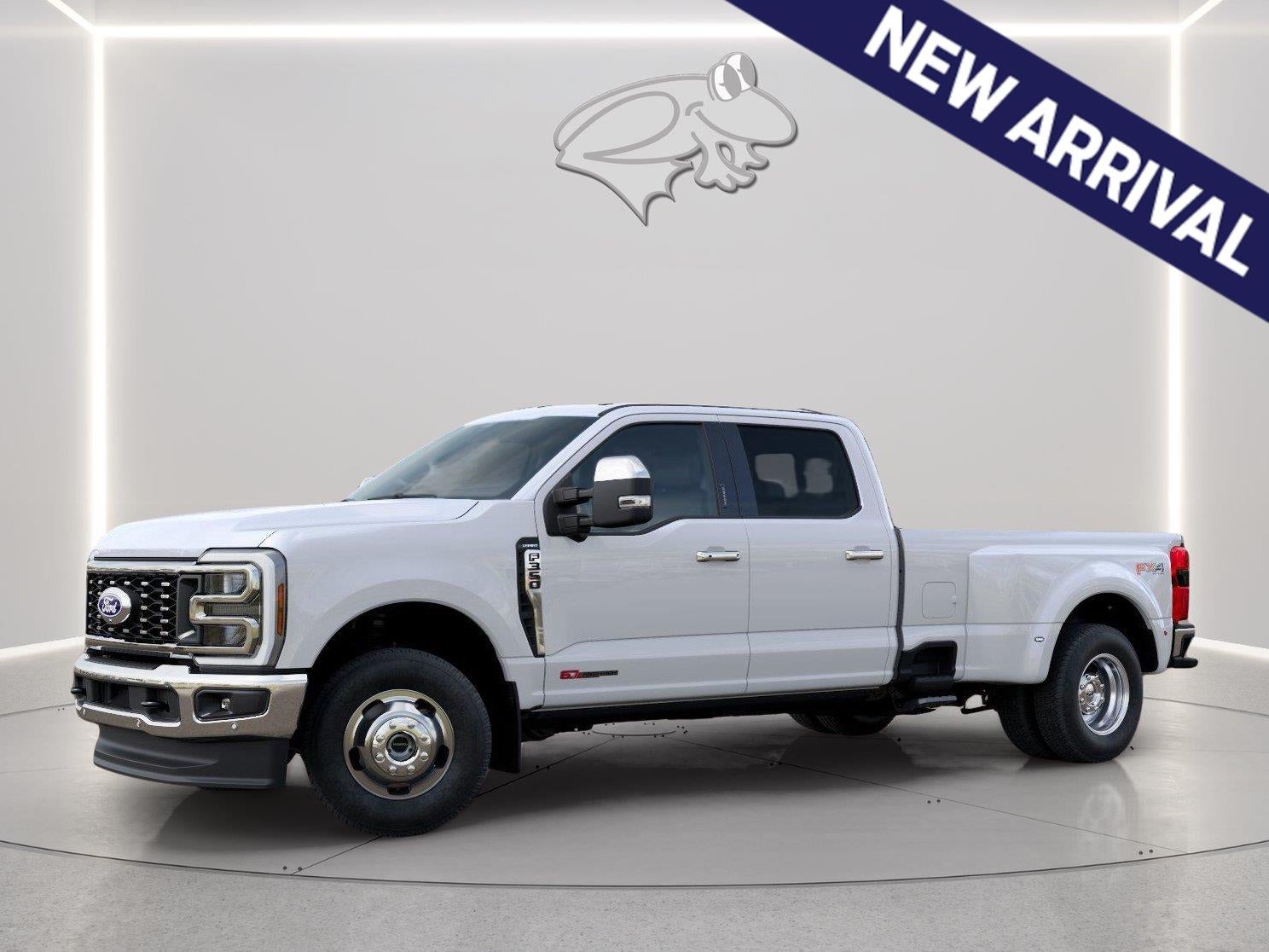 2027 Ford Super Duty F-350 DRW Lariat