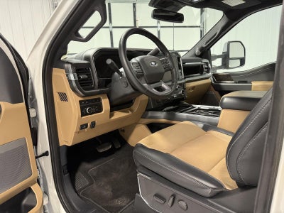 2023 Ford Super Duty F-350 DRW Lariat