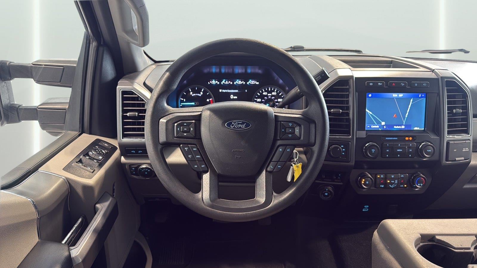 2022 Ford Super Duty F-350 DRW XLT