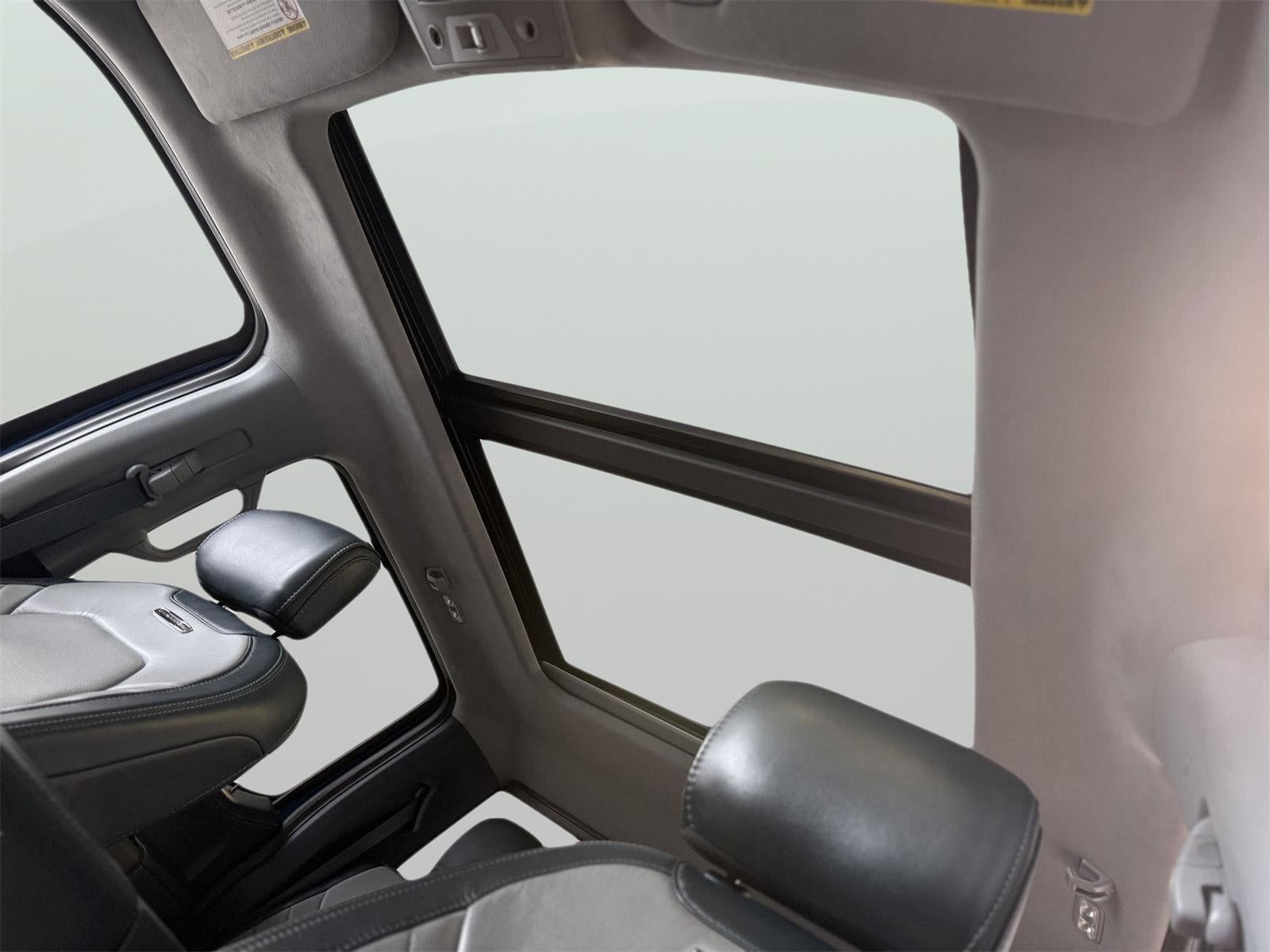 2022 Ford Super Duty F-450 DRW Limited