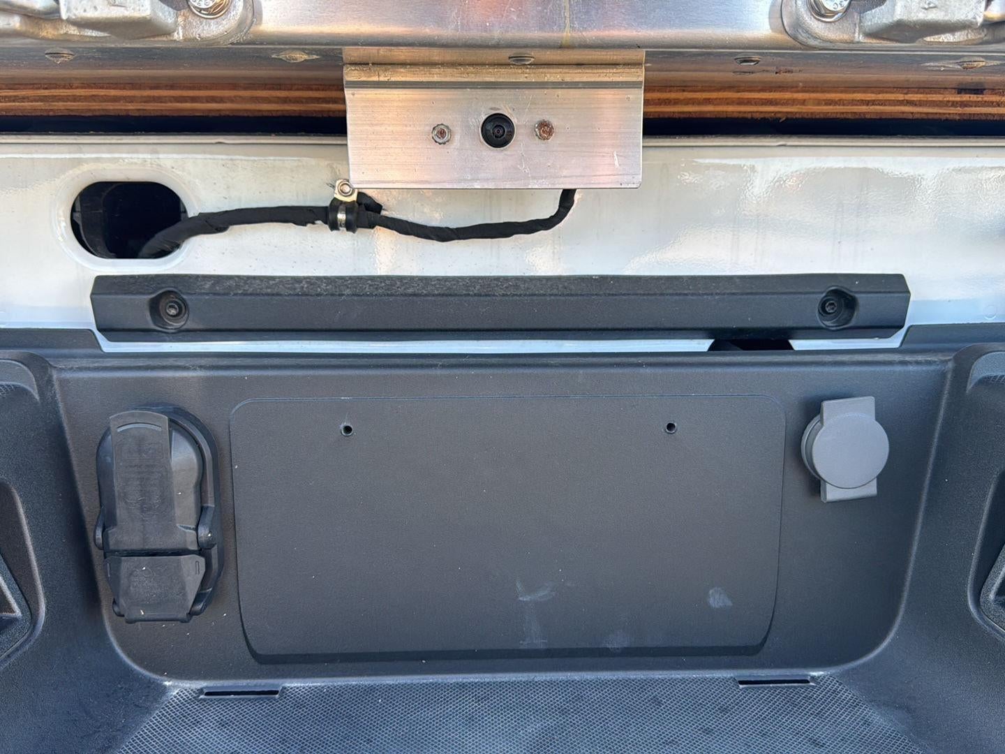 2024 Ford Super Duty F-250 THERMO KING SLIP IN BODY WITH V320-20 ELECTRIC STAND BY