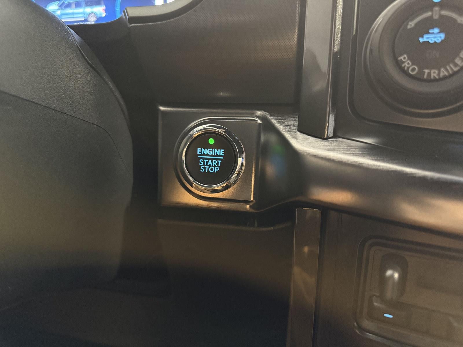 2022 Ford F-150 Base