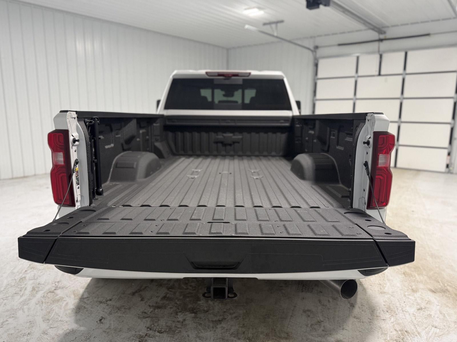 2025 Chevrolet Silverado 3500HD High Country