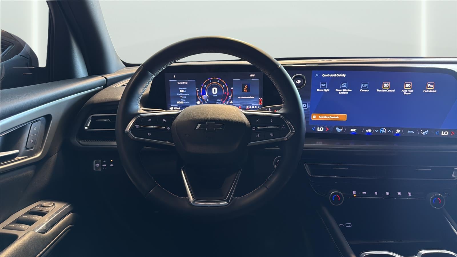 2025 Chevrolet Traverse FWD LT