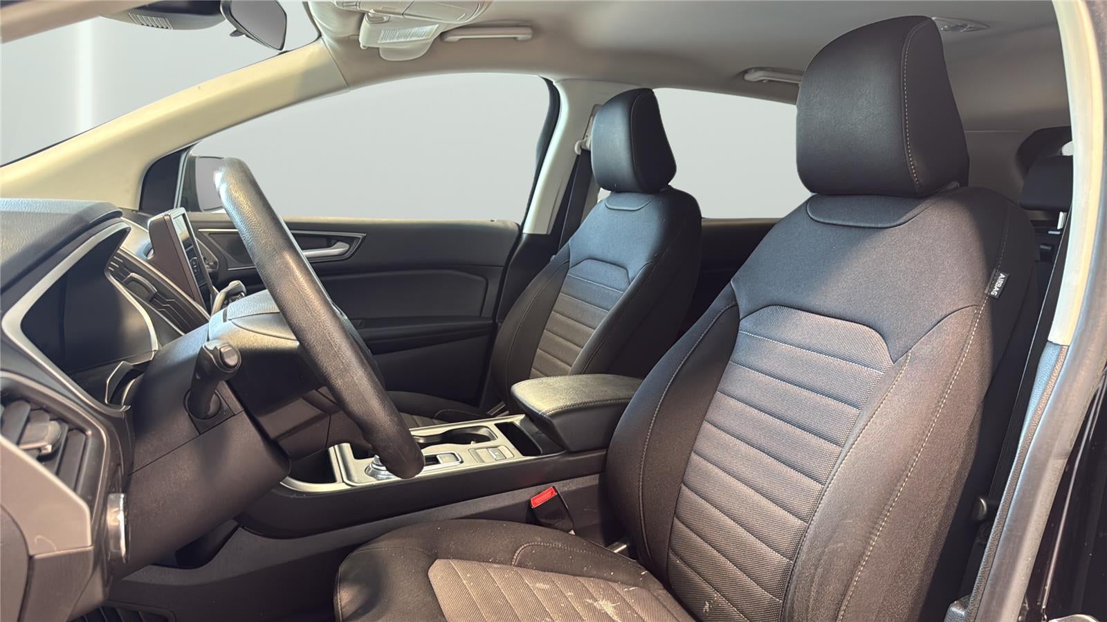 2021 Ford Edge SE