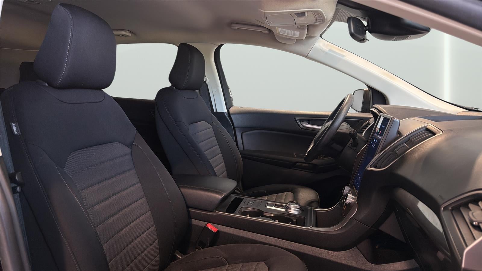 2021 Ford Edge SE