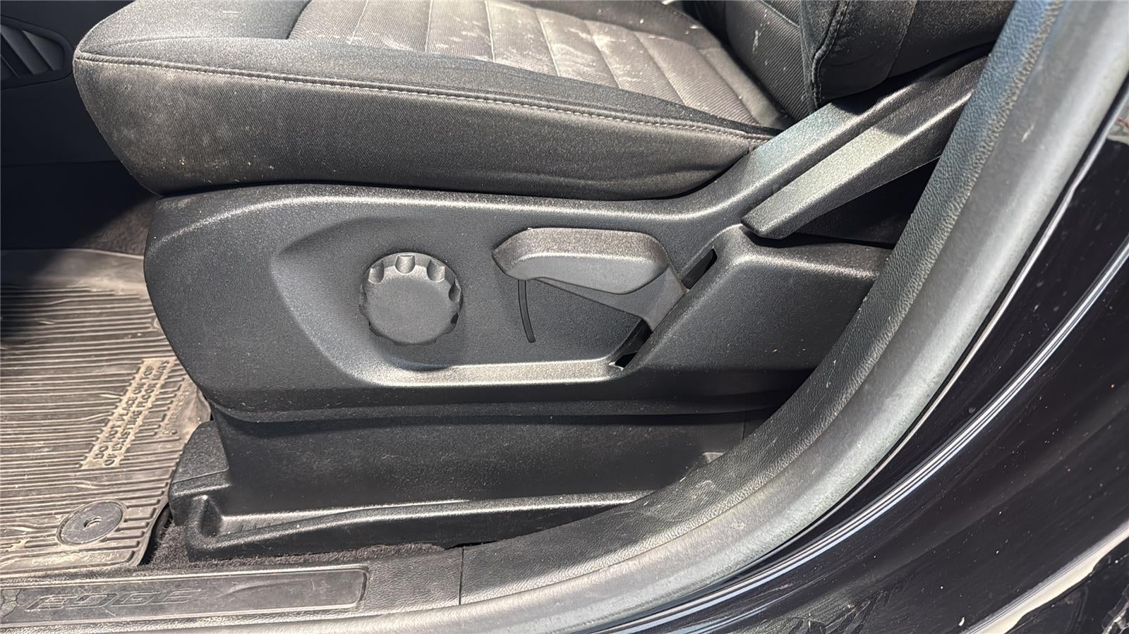 2021 Ford Edge SE