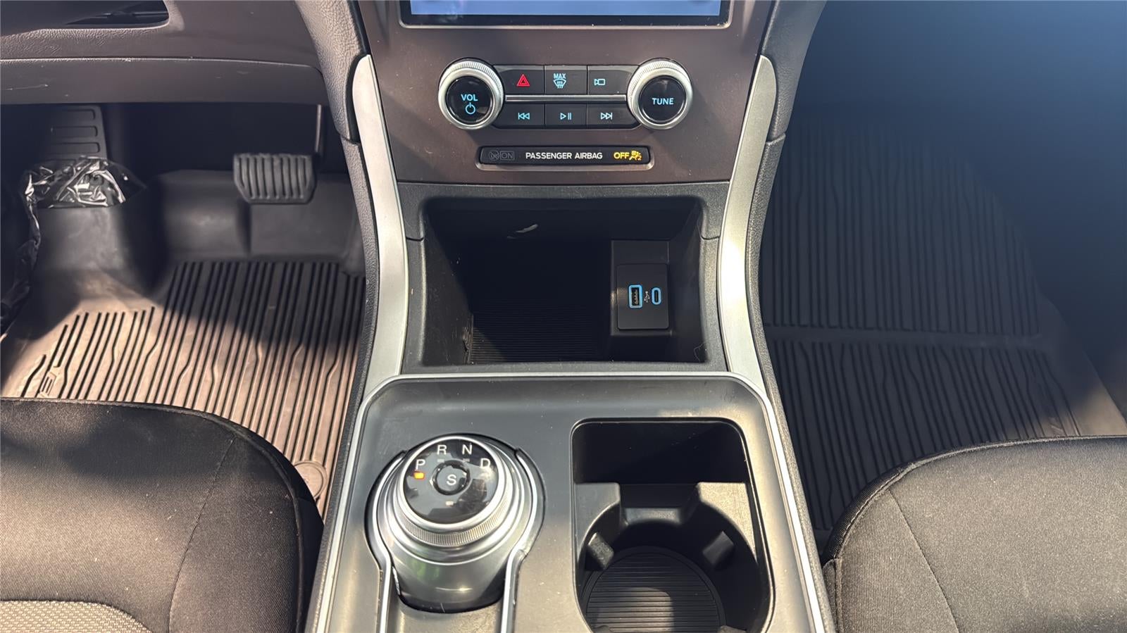 2021 Ford Edge SE