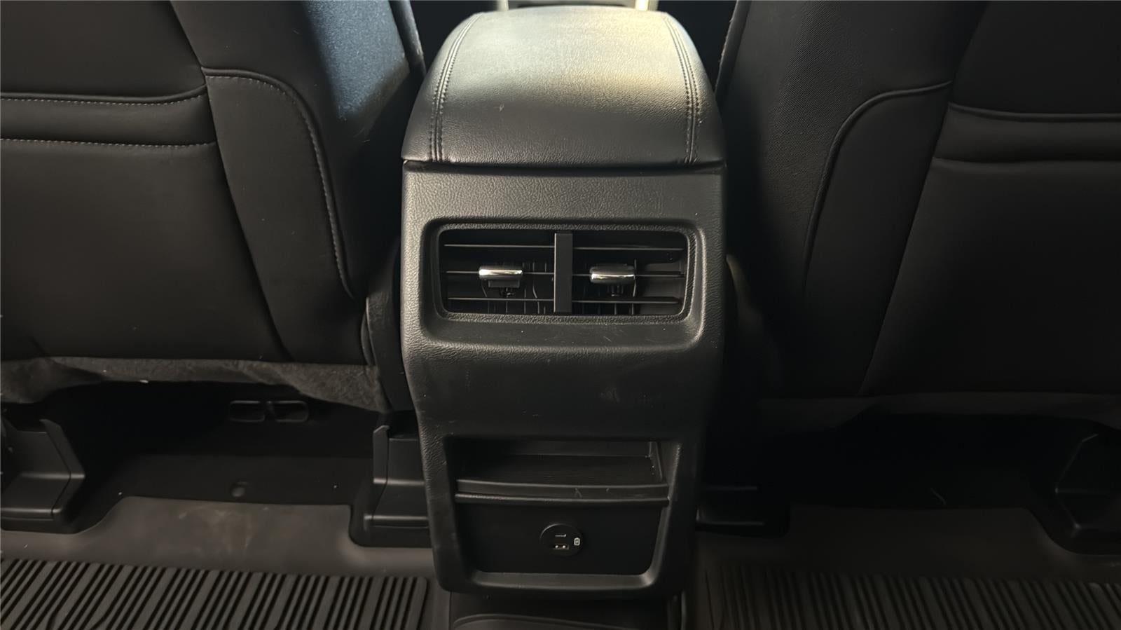 2021 Ford Edge SE