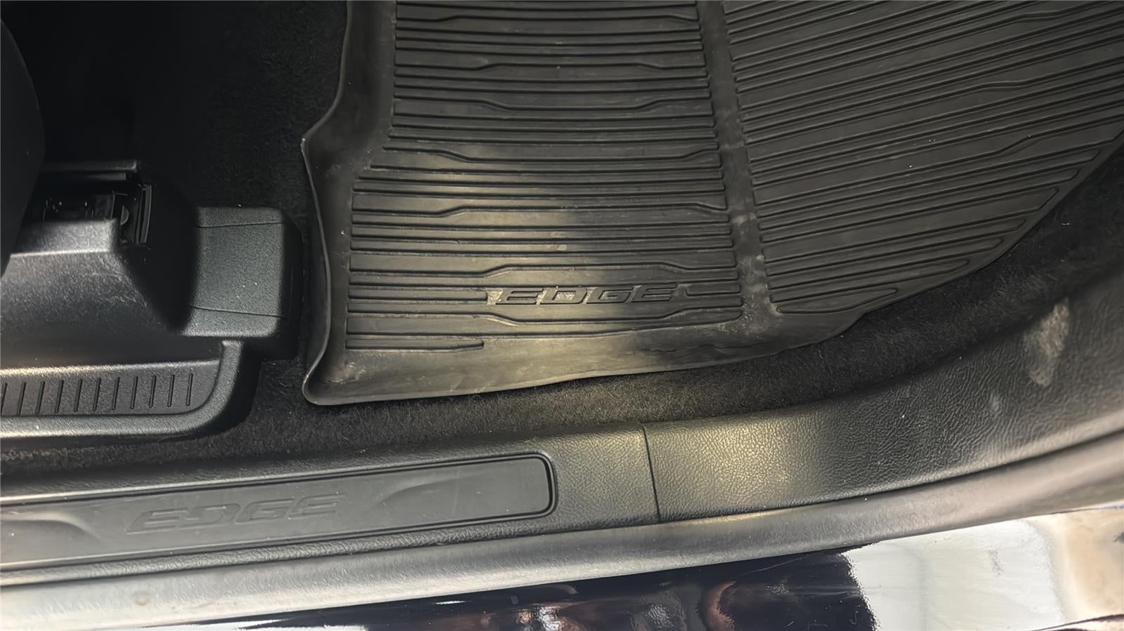 2021 Ford Edge SE