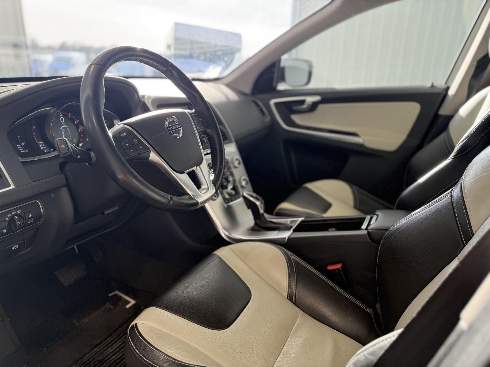 2023 Nissan Versa SV