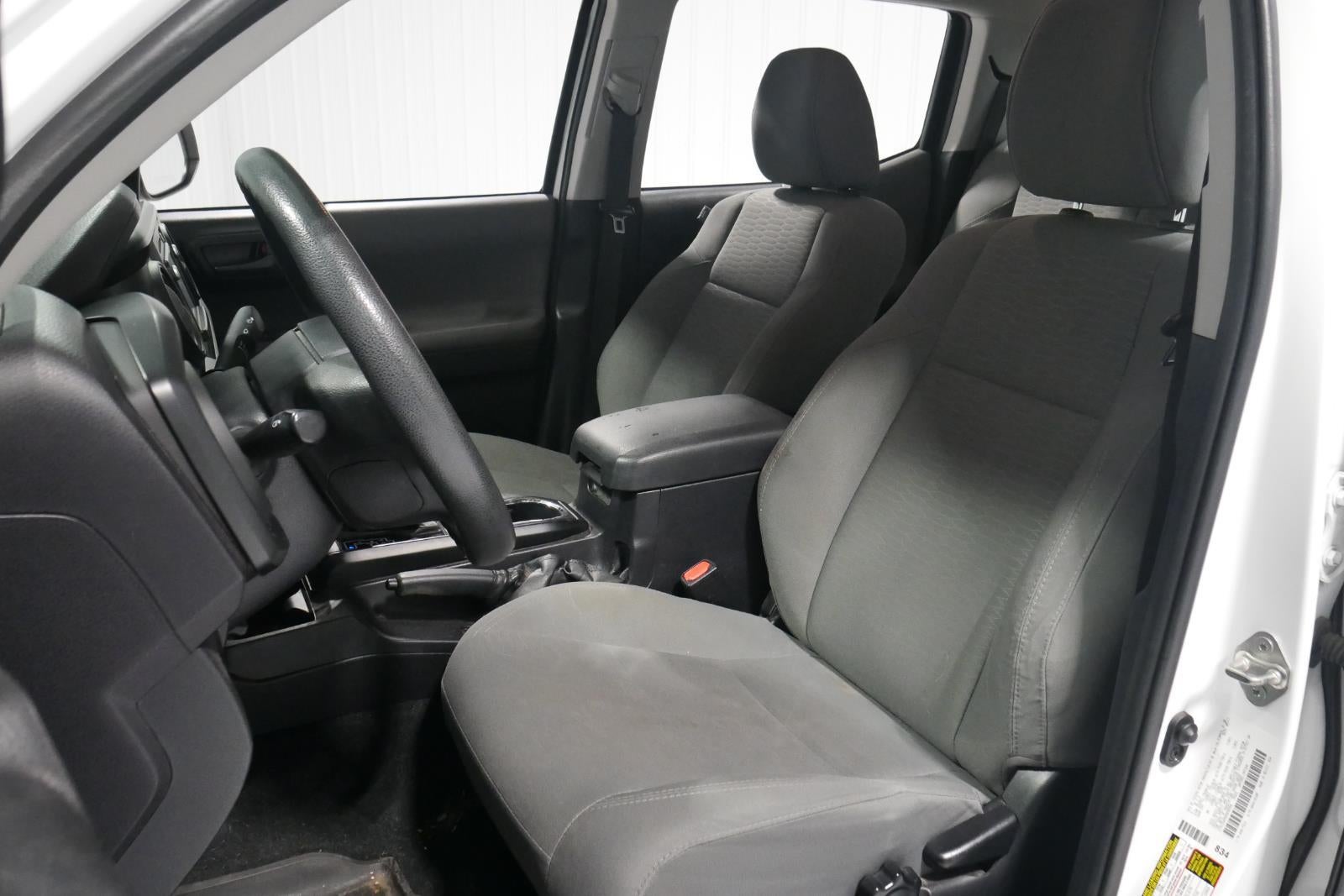 2017 Toyota Tacoma SR V6