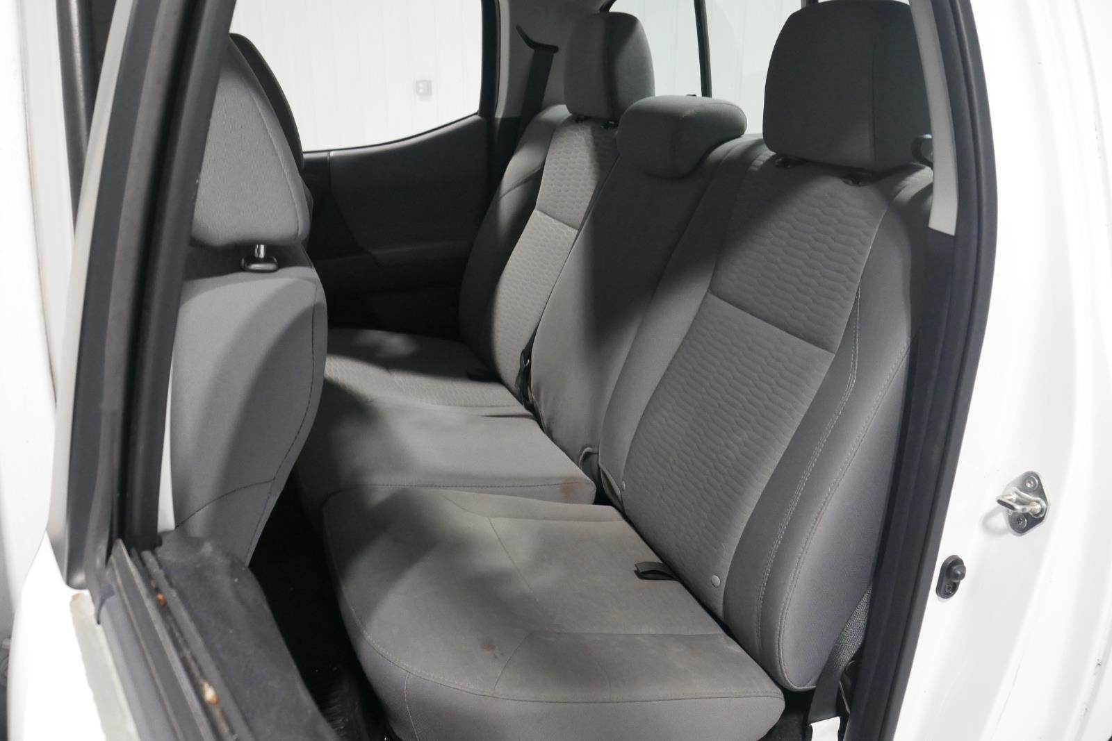 2017 Toyota Tacoma SR V6