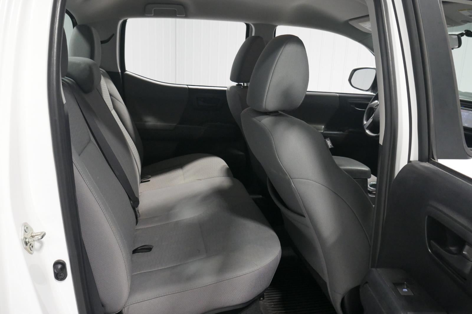 2017 Toyota Tacoma SR V6