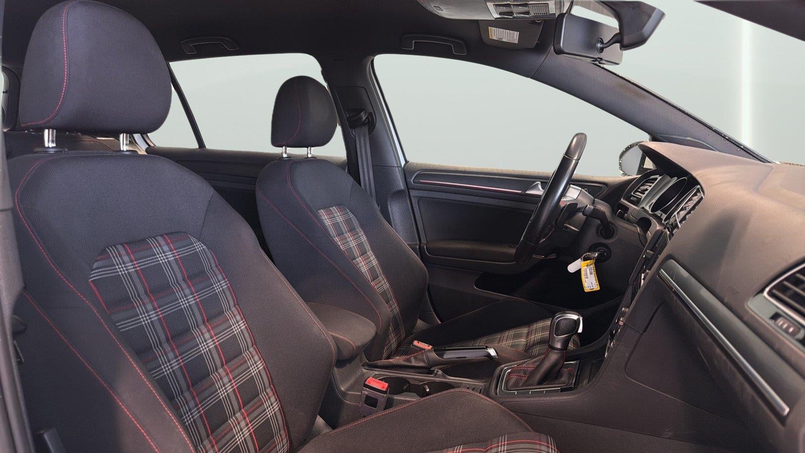 2020 Volkswagen Golf GTI S