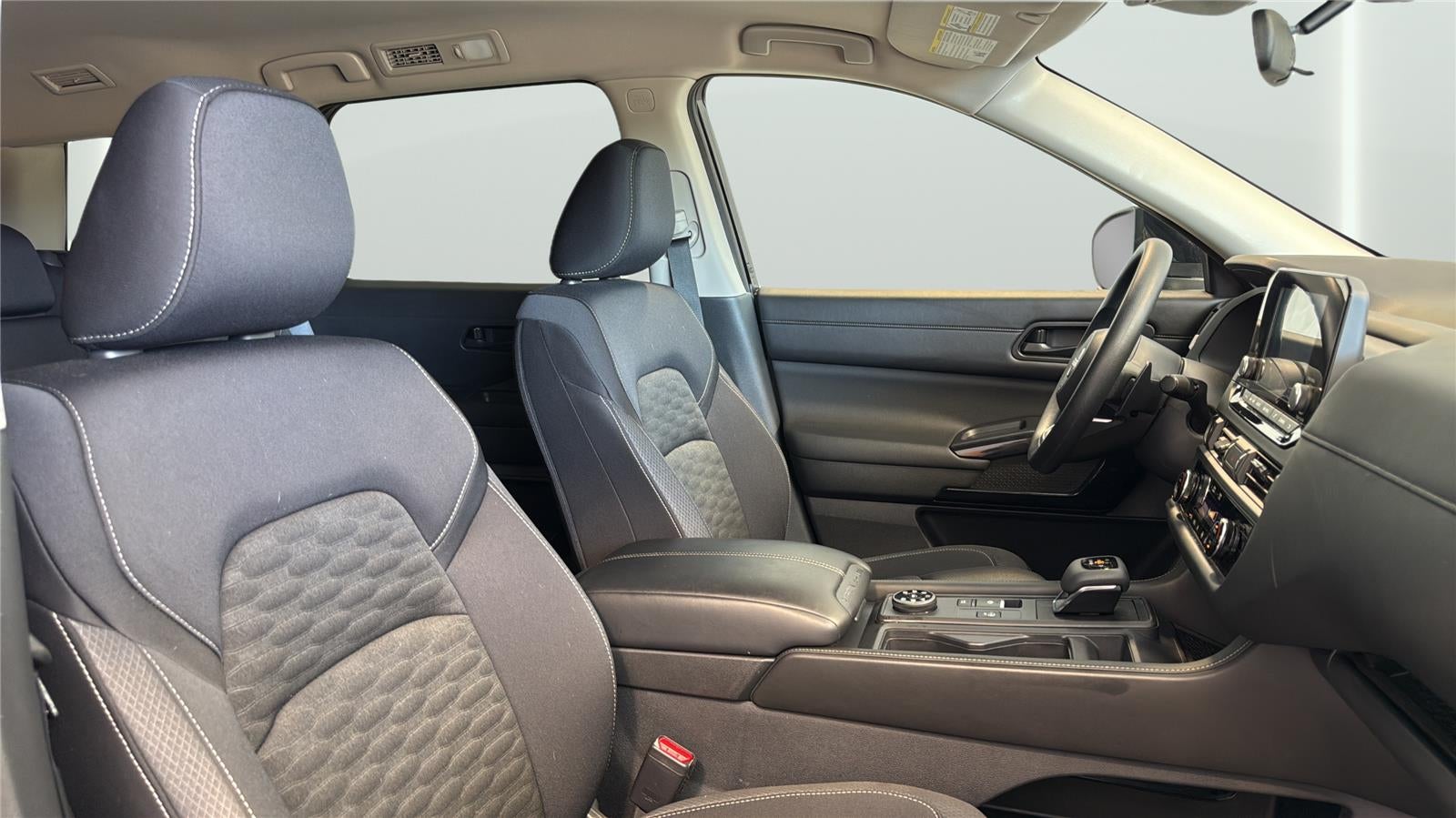 2024 Nissan Pathfinder S