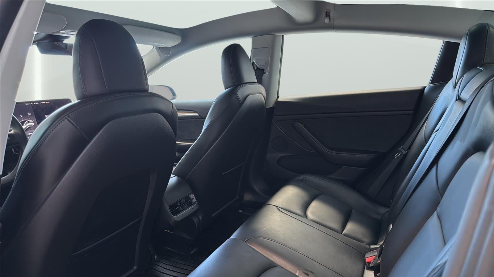 2023 Tesla Model 3 RWD
