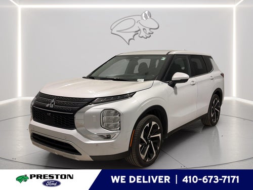2024 Mitsubishi Outlander Base