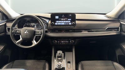 2024 Mitsubishi Outlander Base