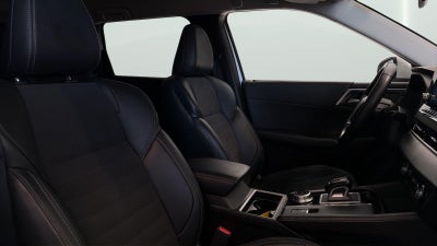 2024 Mitsubishi Outlander Base