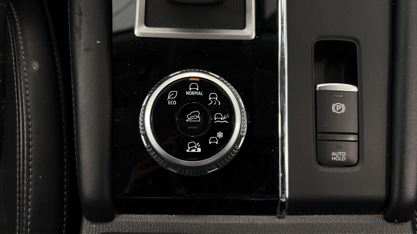 2024 Mitsubishi Outlander Base
