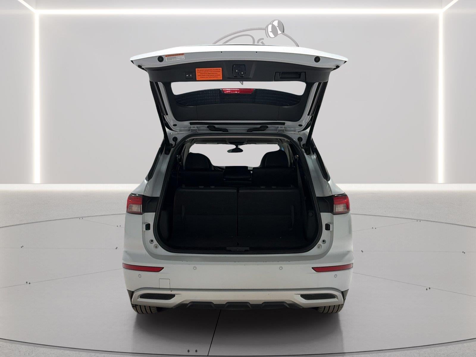 2024 Mitsubishi Outlander Base