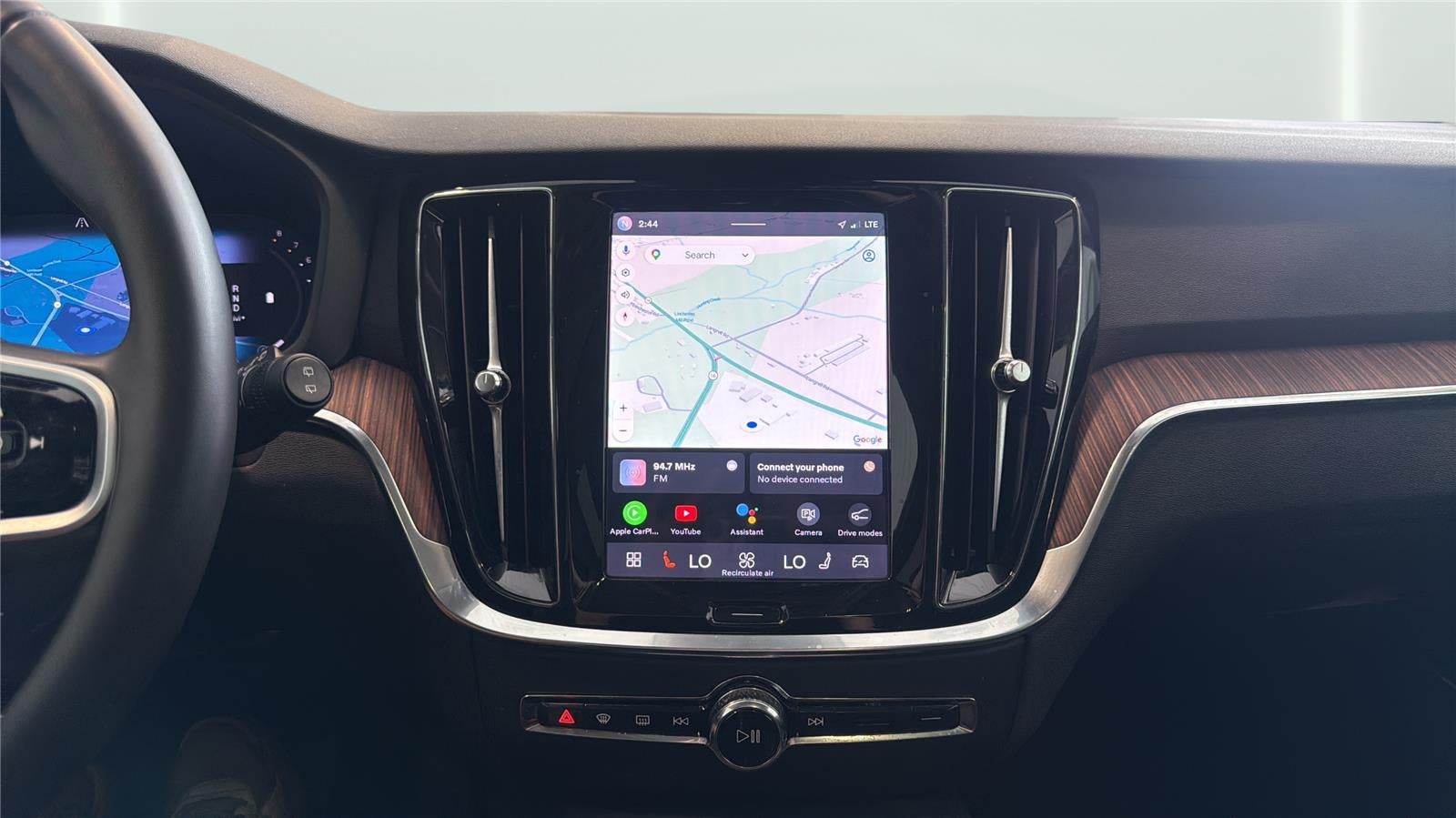 2025 Volvo V60 Cross Country Plus