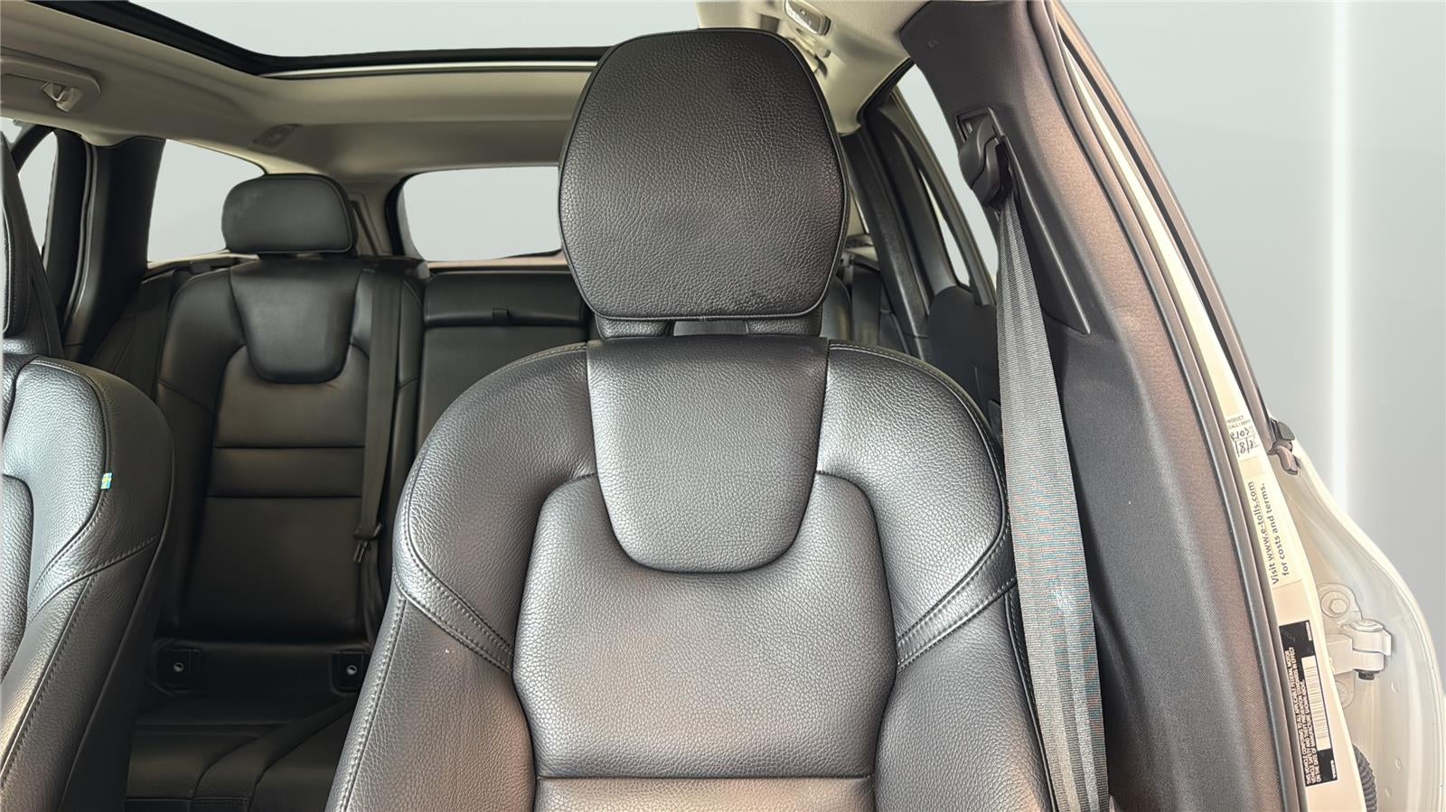 2025 Volvo V60 Cross Country Plus