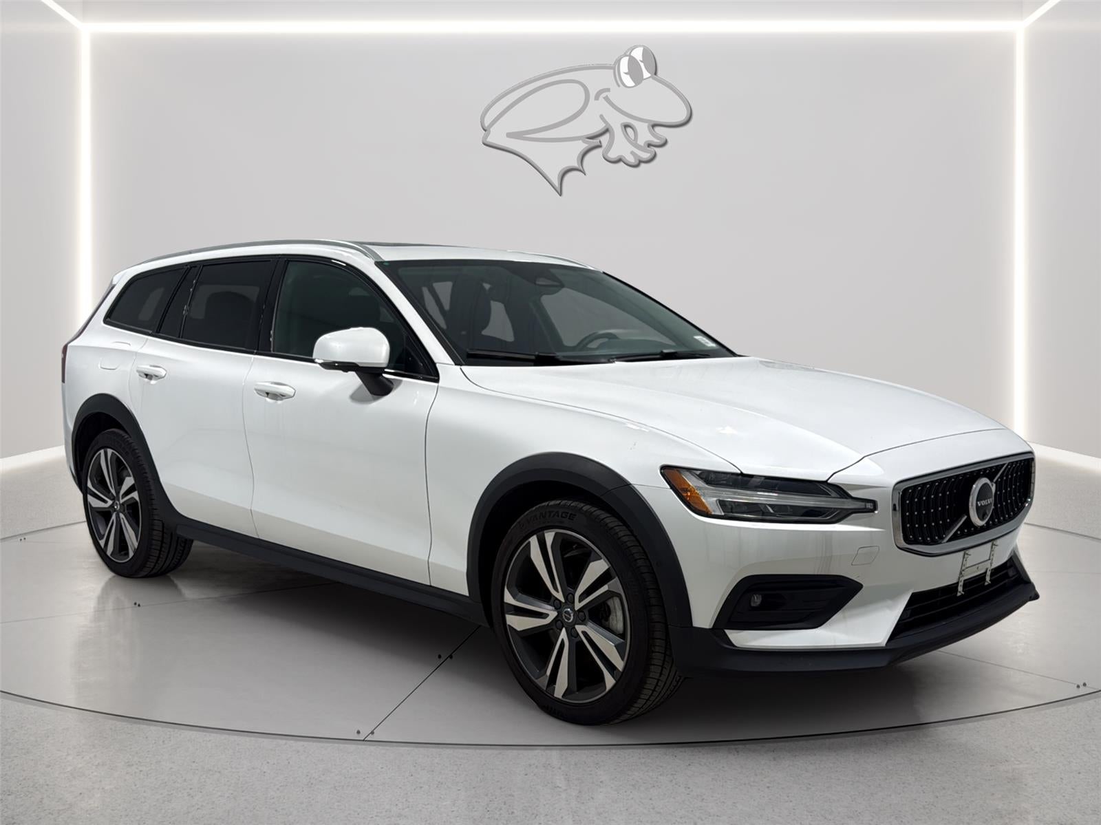 2025 Volvo V60 Cross Country Plus
