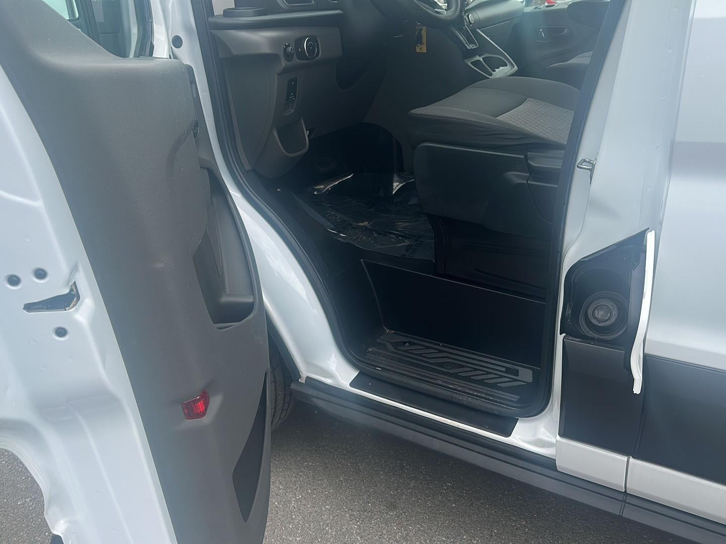 2023 Ford Transit 350 XLT