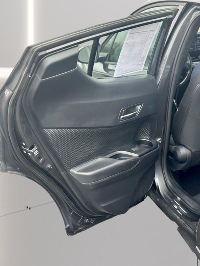 2021 Toyota C-HR XLE