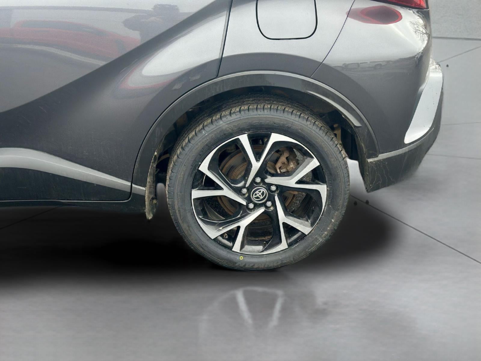 2021 Toyota C-HR XLE